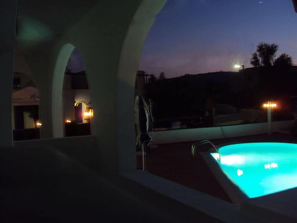 Privee Santorini Hotel Perísza Kültér fotó